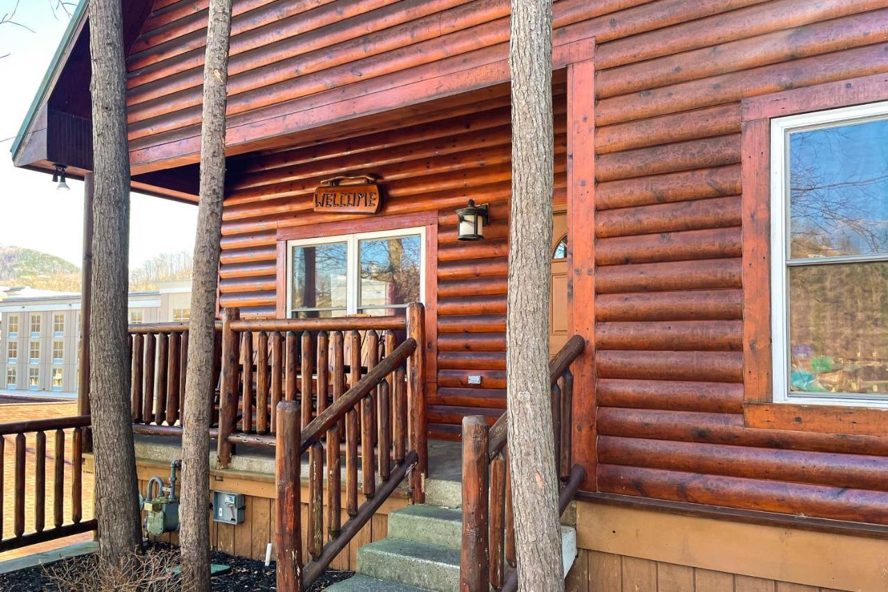 Holiday home Black Bear Hideaway