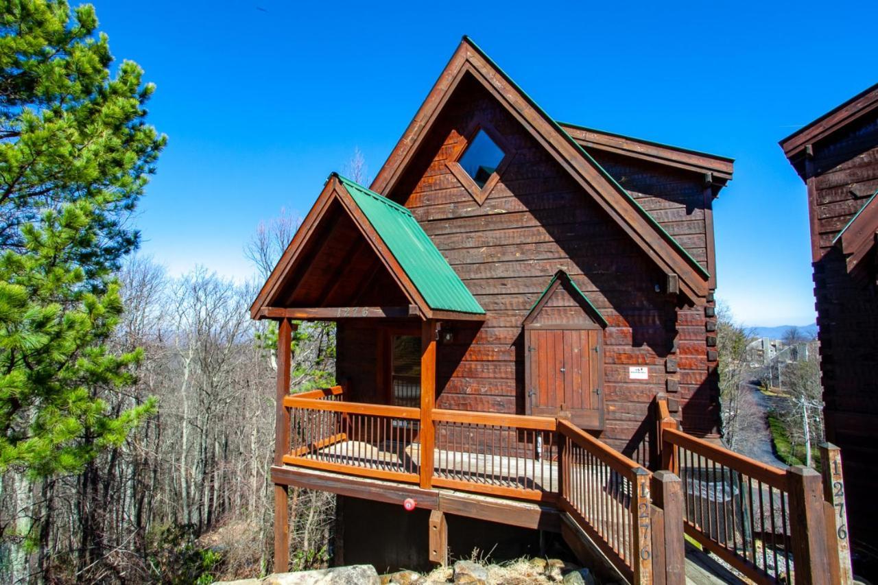Little Cub Retreat Mtn View, Hot Tub, Indoor Pool Holiday home *