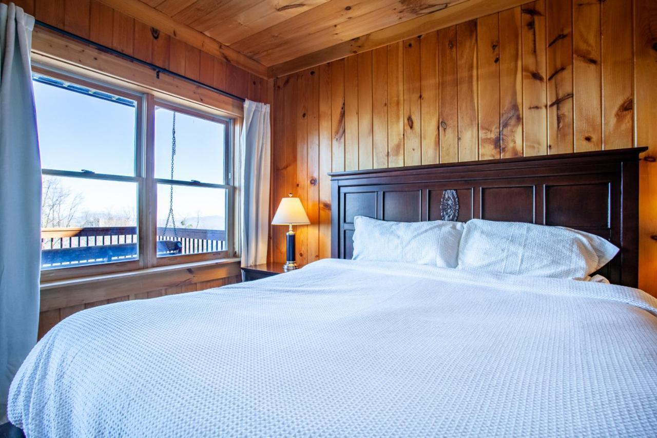 Holiday home Little Cub Retreat Mtn View, Hot Tub, Indoor Pool *