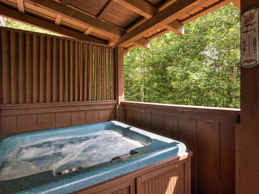 Twilight Ridge, 1 Bedroom, Sleeps 4, Game Room, Wifi, Mountain Views Holiday home