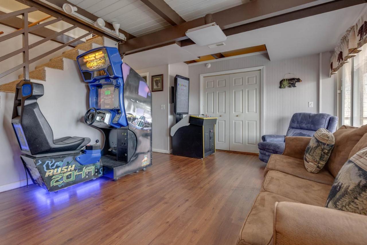 Holiday home Bear View Chalet, 3 Bedroom, Pool, Pets, Arcades, Wifi, Hot Tub, Sleeps 12