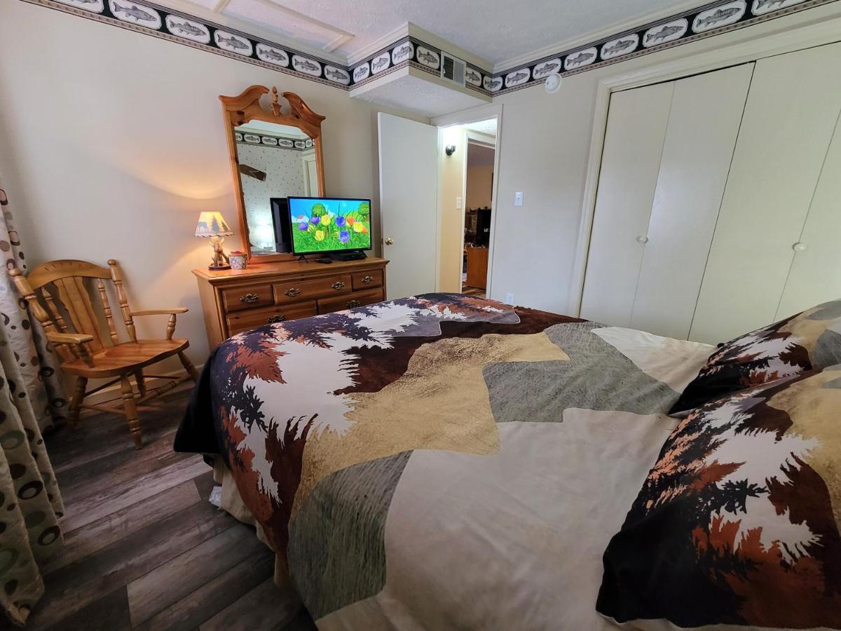 Main Level Ski Mountain Resort, 10 Min To Downtown Gatlinburg, Pool, King Bed, Private Balcony, Lowest Prices Of The Season Apartment Gatlinburg