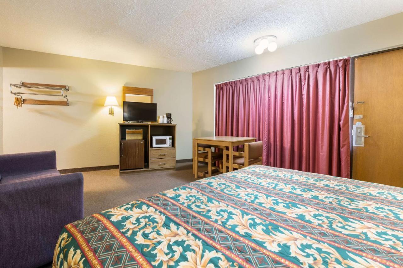 The Wander Motel Gatlinburg