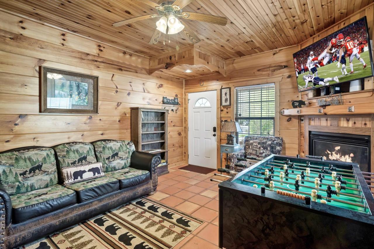 Fireflies And Moonshine Chalet *