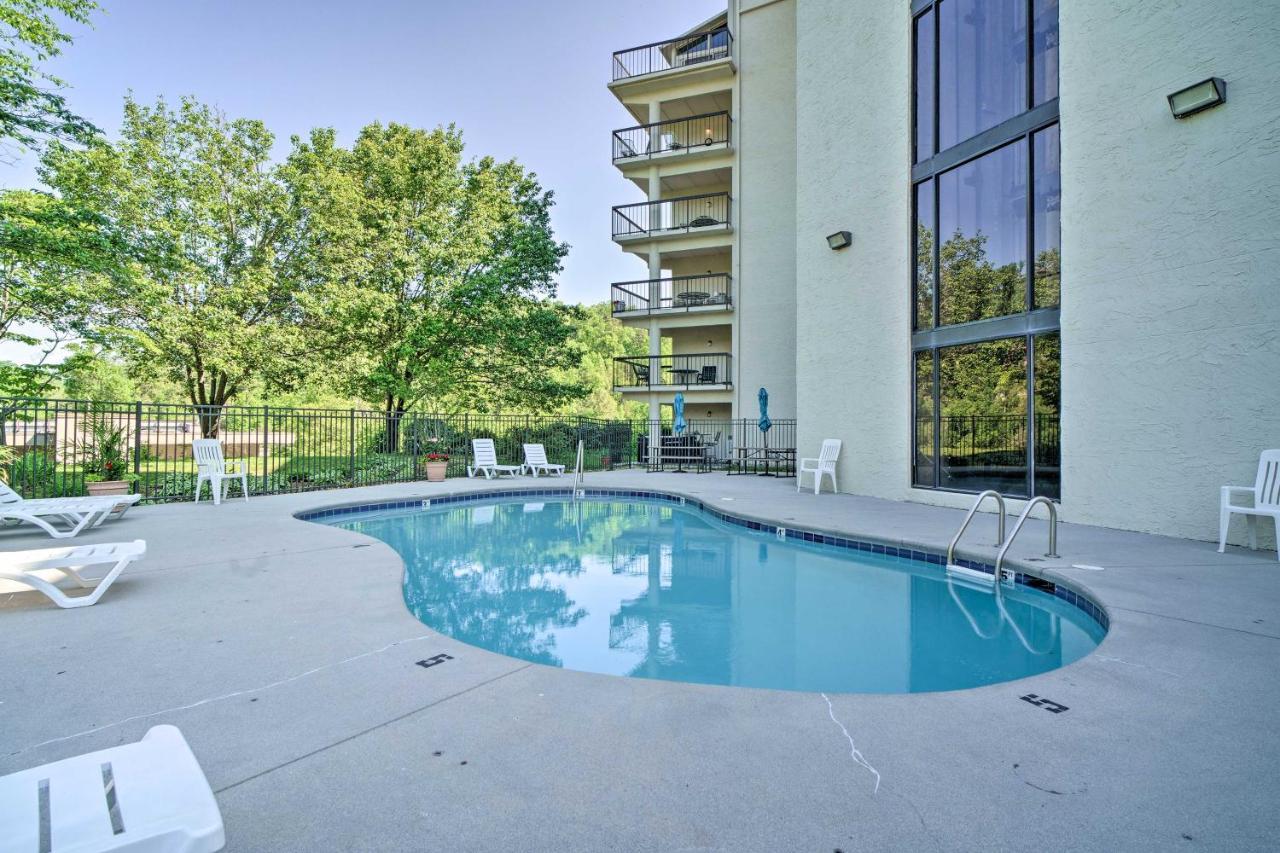 With Mountain Views And Pool Access *
