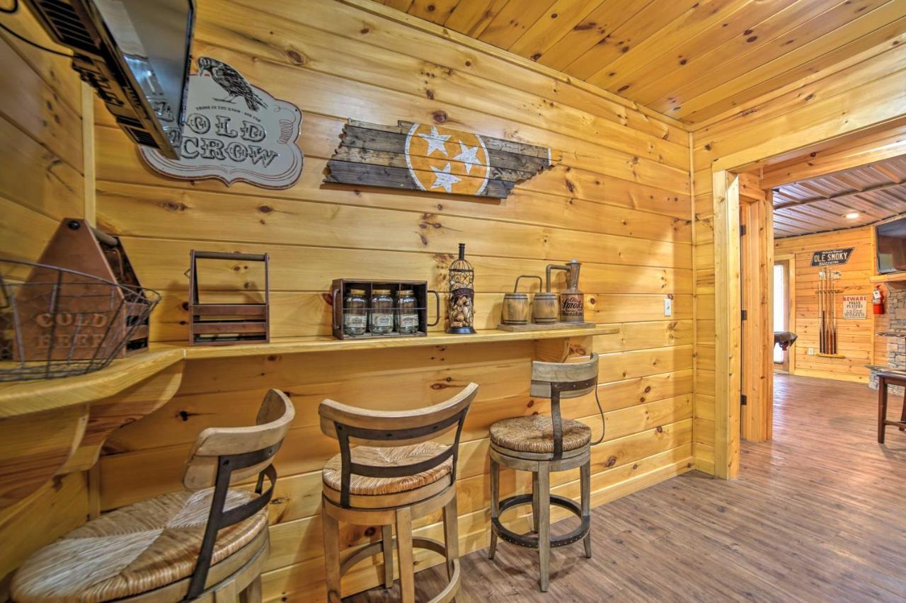 Holiday home With Theater And Hot Tub! Gatlinburg