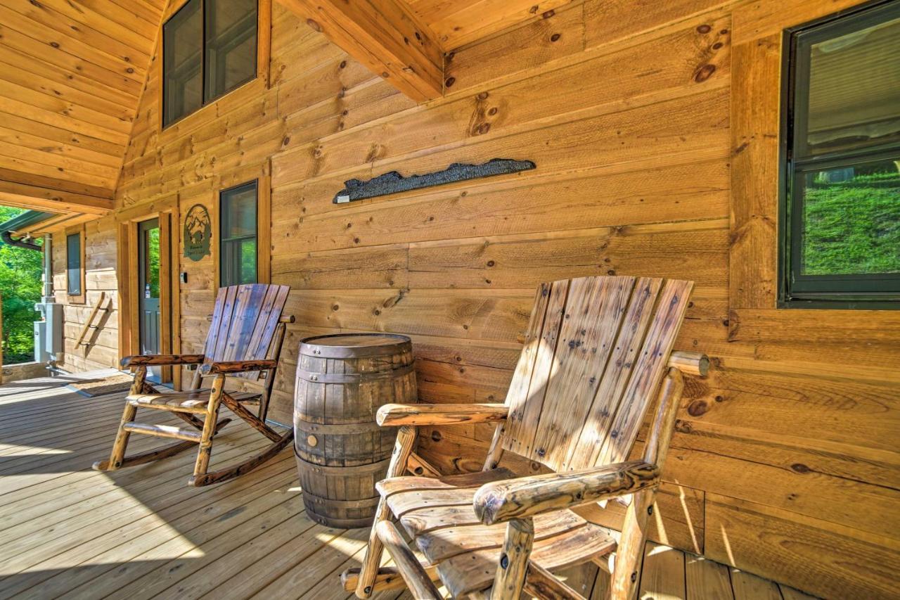 Spacious Mountain Retreat With Hot Tub And Views! Holiday home *