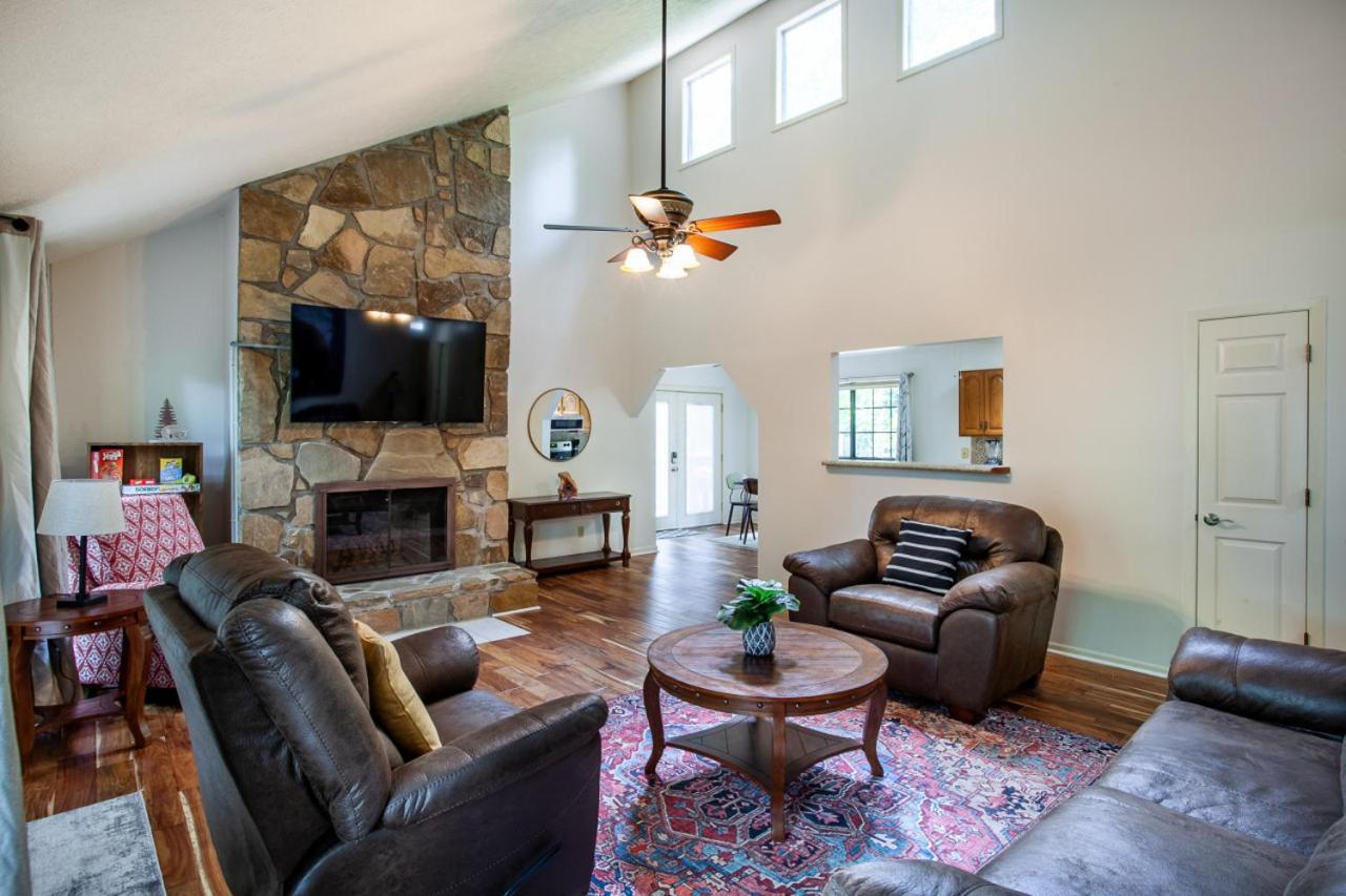 Little Cub - Mtn Views & Community Pools * Gatlinburg