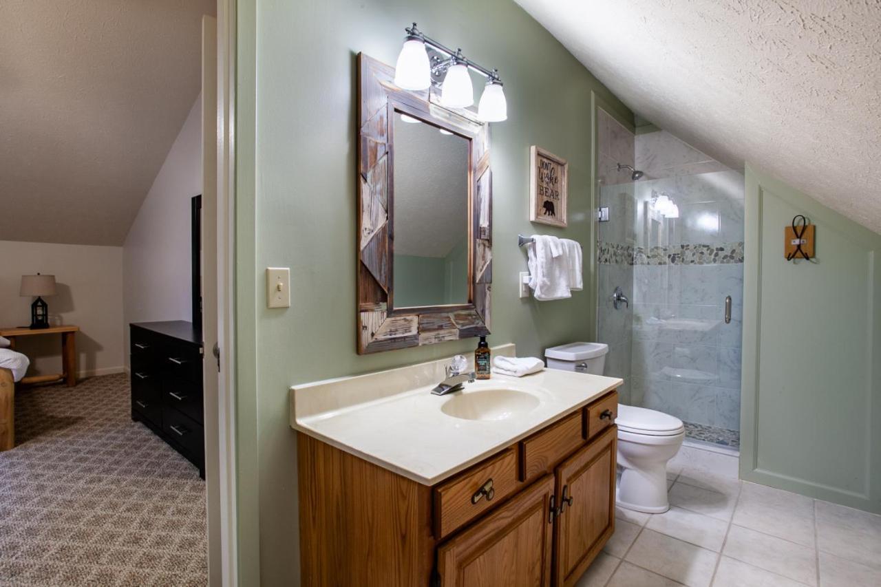 Little Cub - Mtn Views & Community Pools Holiday home Gatlinburg