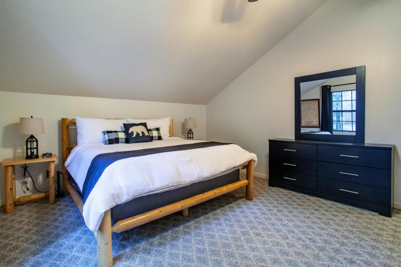 Little Cub - Mtn Views & Community Pools Holiday home