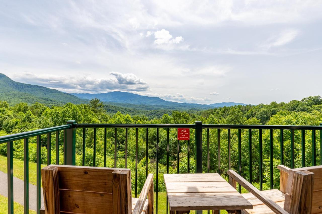 Deer Ridge Mountain E103 Apartment Gatlinburg