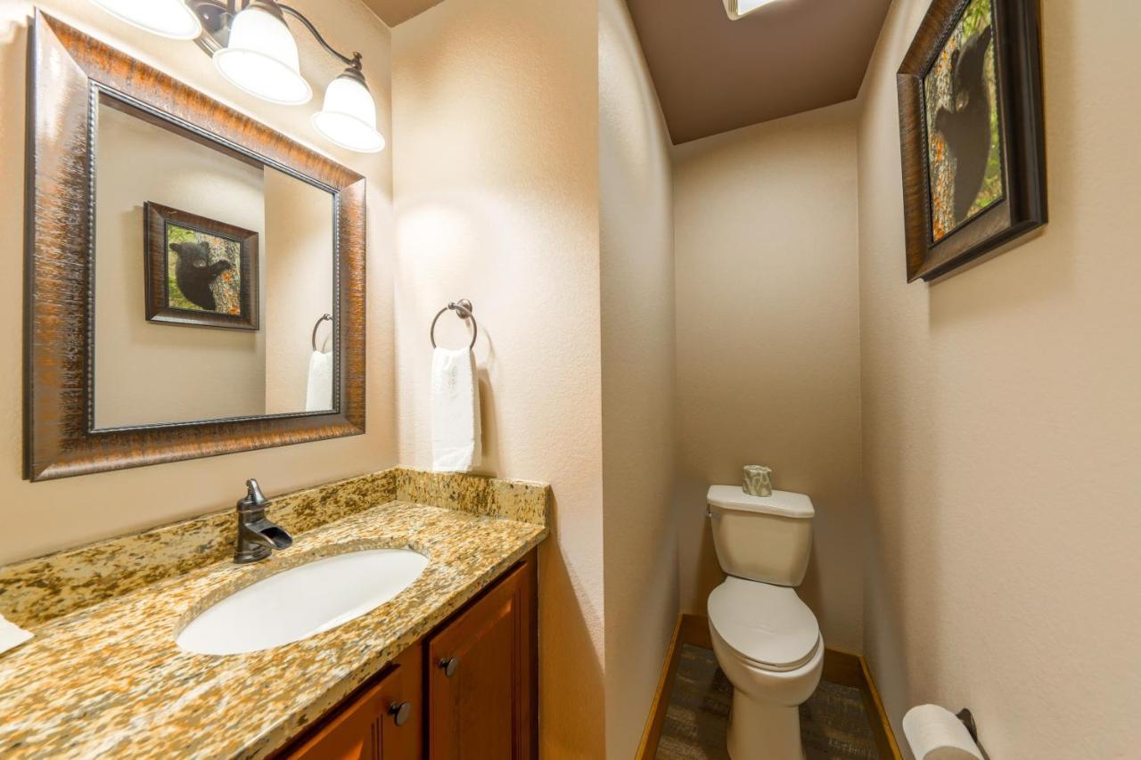 Lap Of Luxury * Gatlinburg