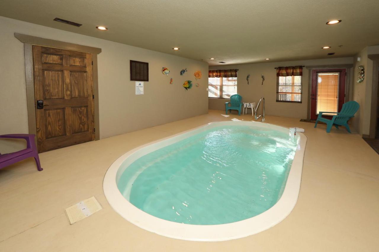 Splash Time Cinema Holiday home Gatlinburg