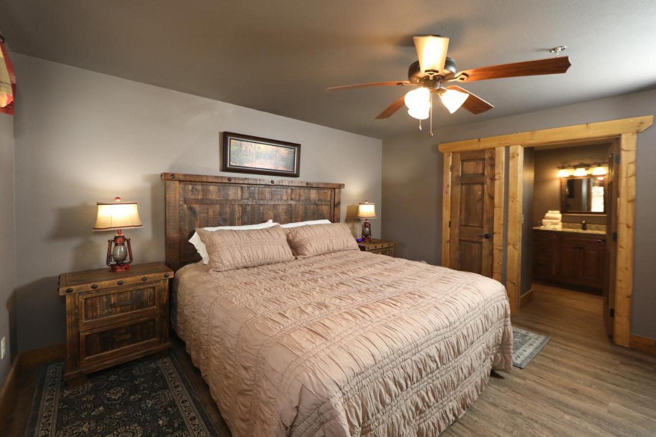 Splash Time Cinema Holiday home Gatlinburg