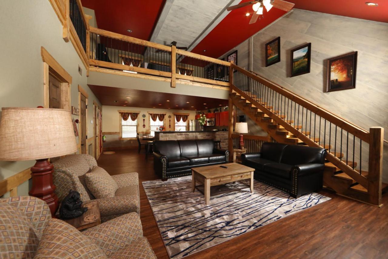 Movie Dive-inn Gatlinburg