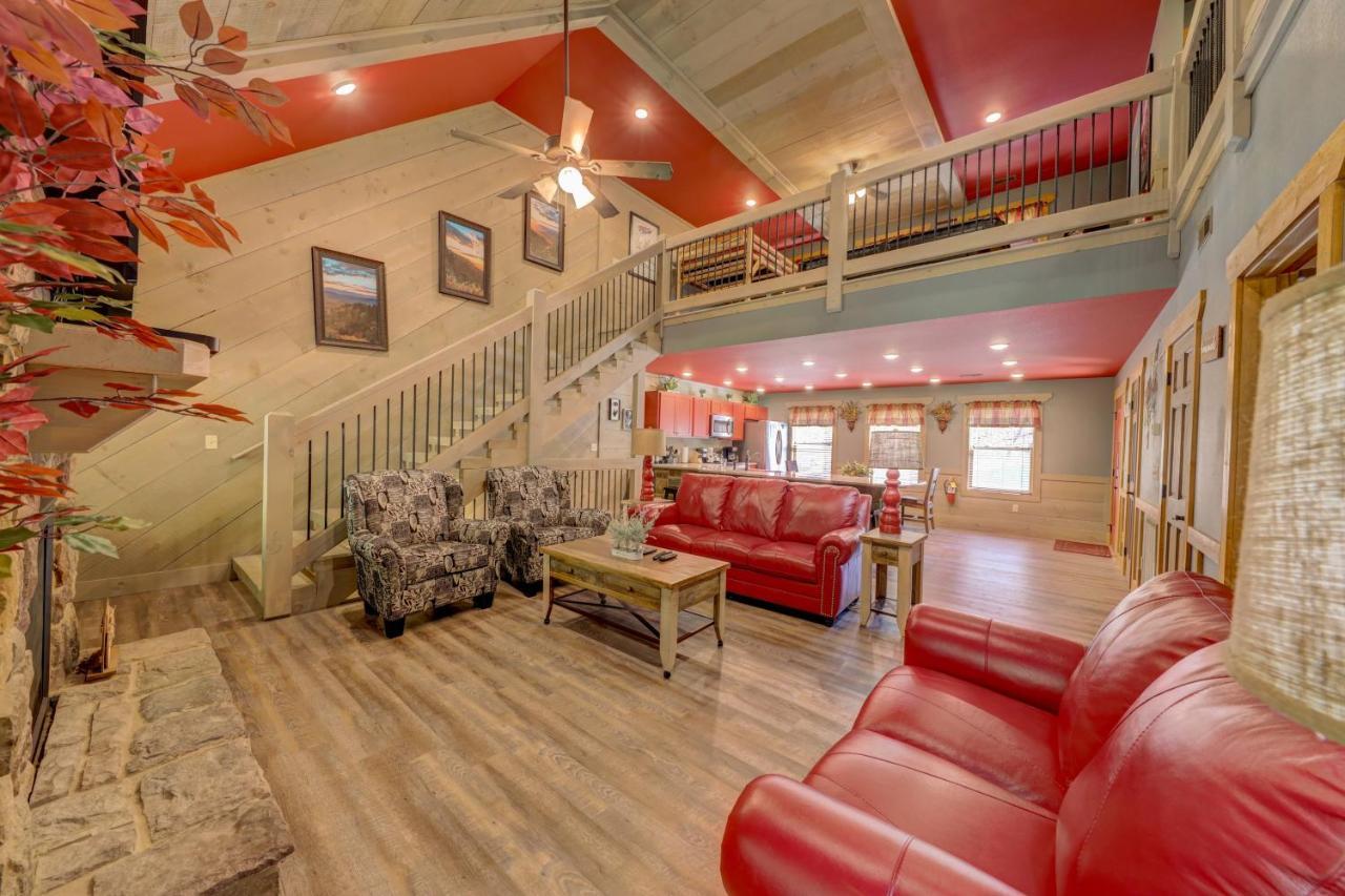 Blue Lagoon Cinema Holiday home Gatlinburg