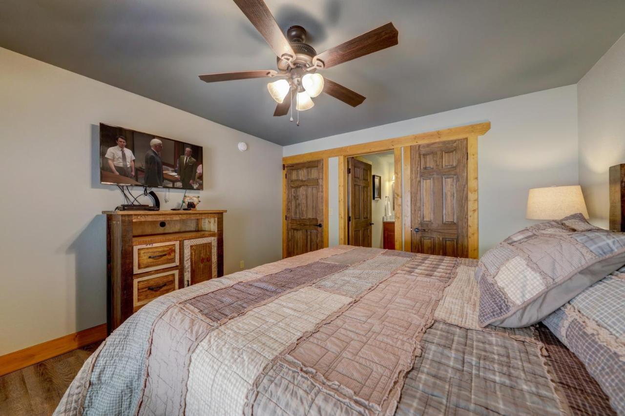 Holiday home Blue Lagoon Cinema Gatlinburg