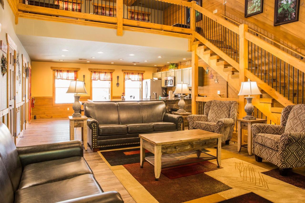 Holiday home A Hilltop Hideaway Gatlinburg