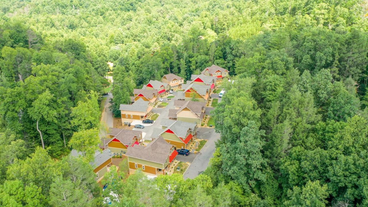 A Moment's Peace Gatlinburg