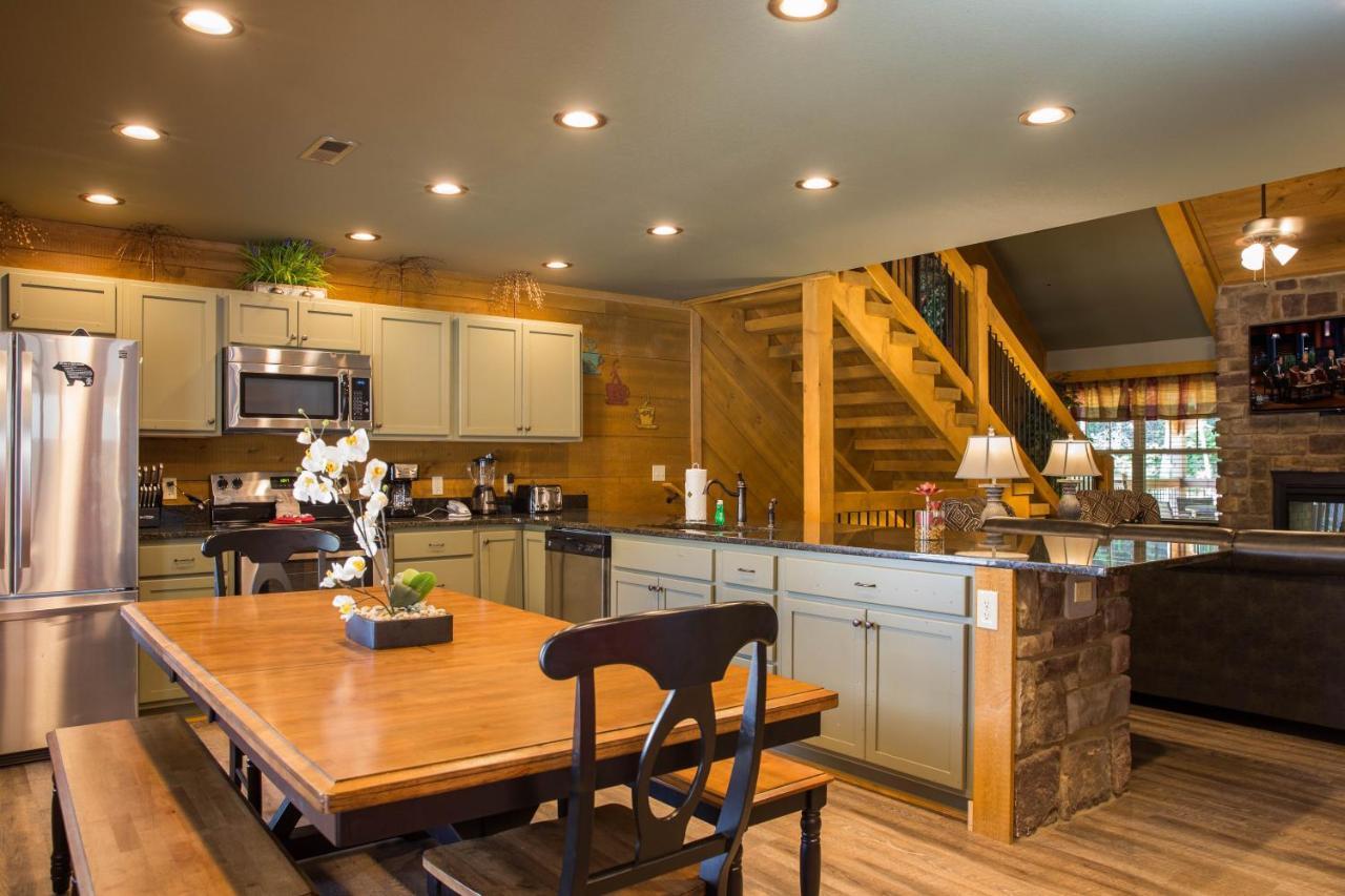 A Hilltop Hideaway Holiday home