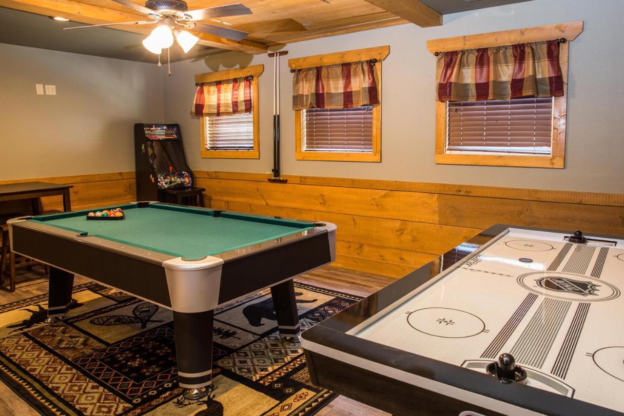 Holiday home A Hilltop Hideaway Gatlinburg