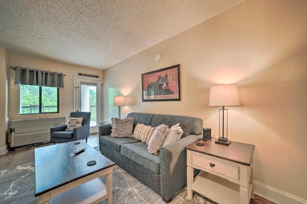 With Smoky Views Walk To Town! Apartment Gatlinburg