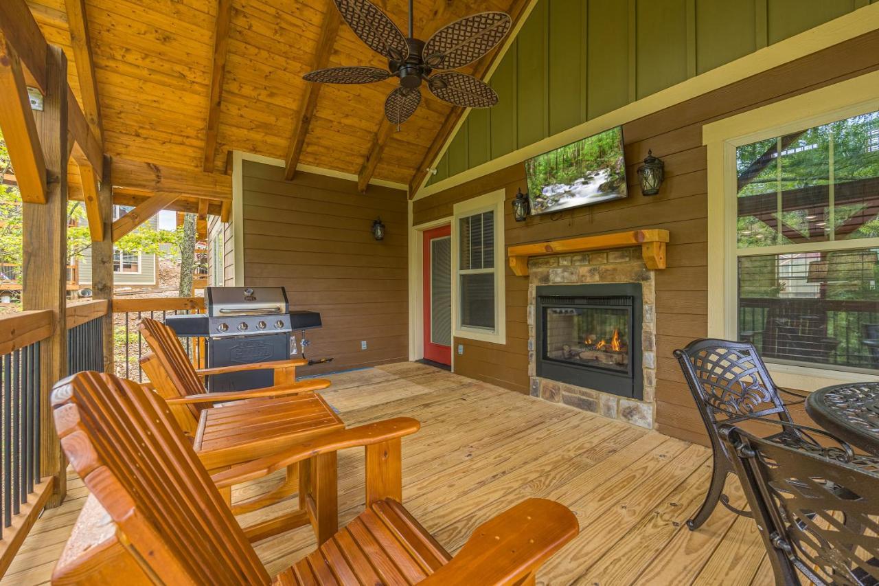 A Majestic Hilltop Holiday home Gatlinburg