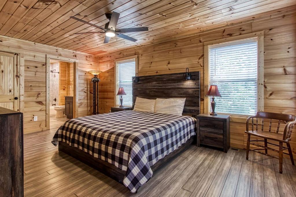 Appalachian Lookout-hot Tub, 1089 Of Free Attraction Tickets For Each Paid Day, Dollywood And More! Holiday home