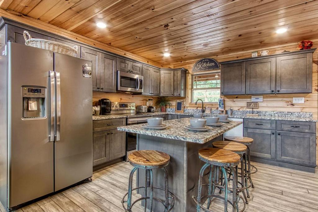 Appalachian Lookout-hot Tub, 1089 Of Free Attraction Tickets For Each Paid Day, Dollywood And More! Holiday home *