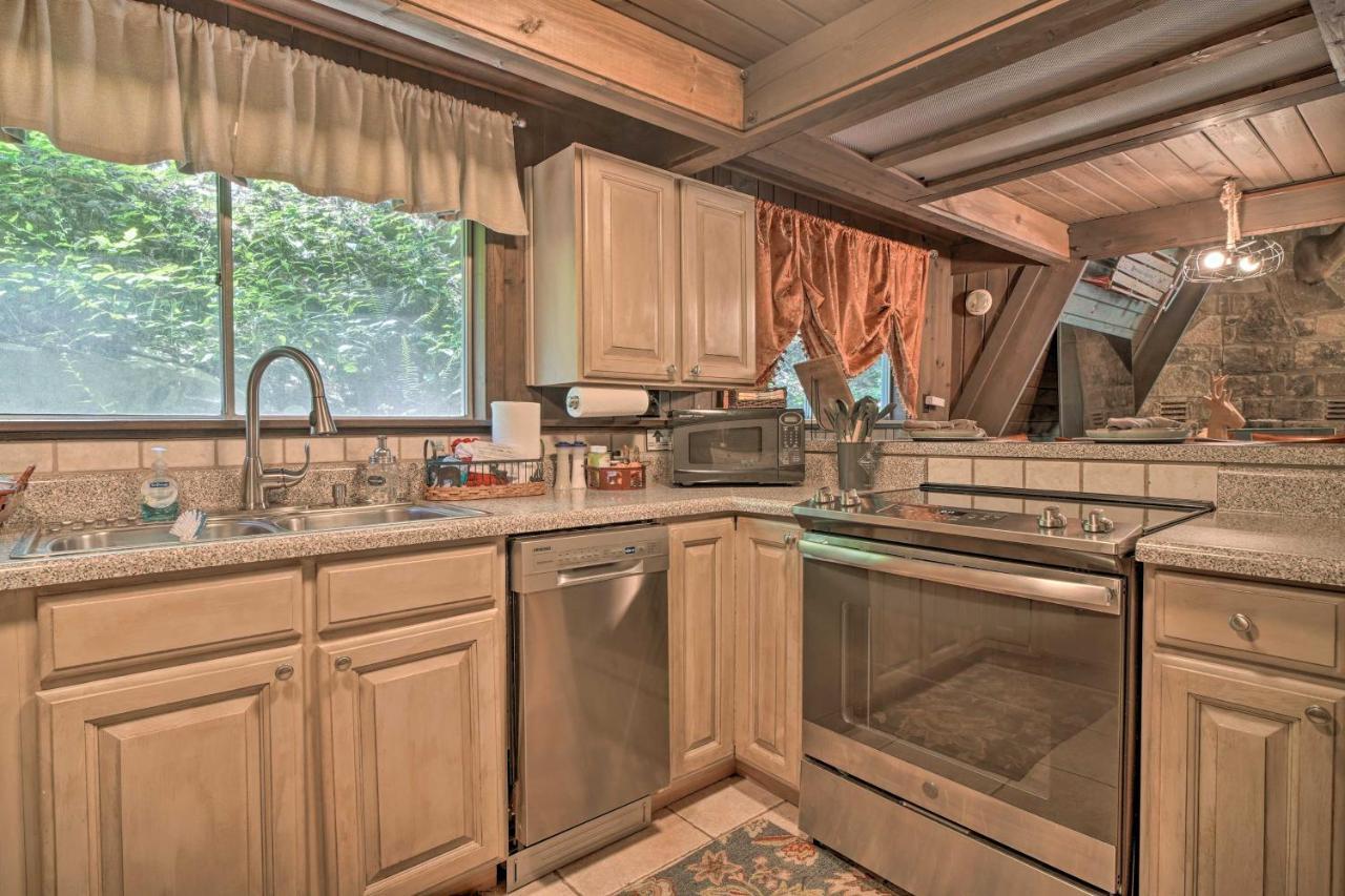 Snuggle In The Heart Of Village! Gatlinburg
