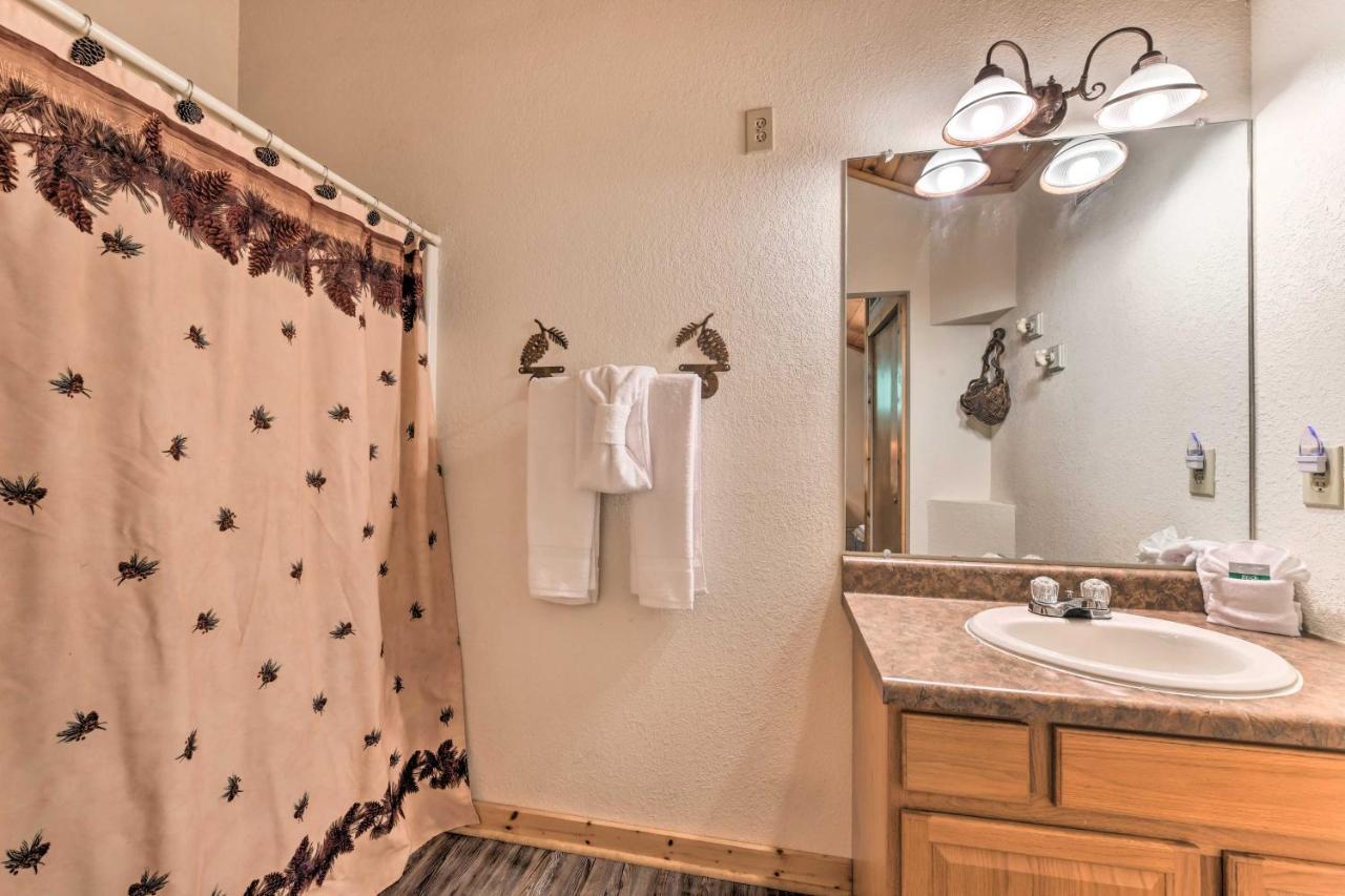 Quiet And Secluded Cabin With Hot Tub! * Gatlinburg