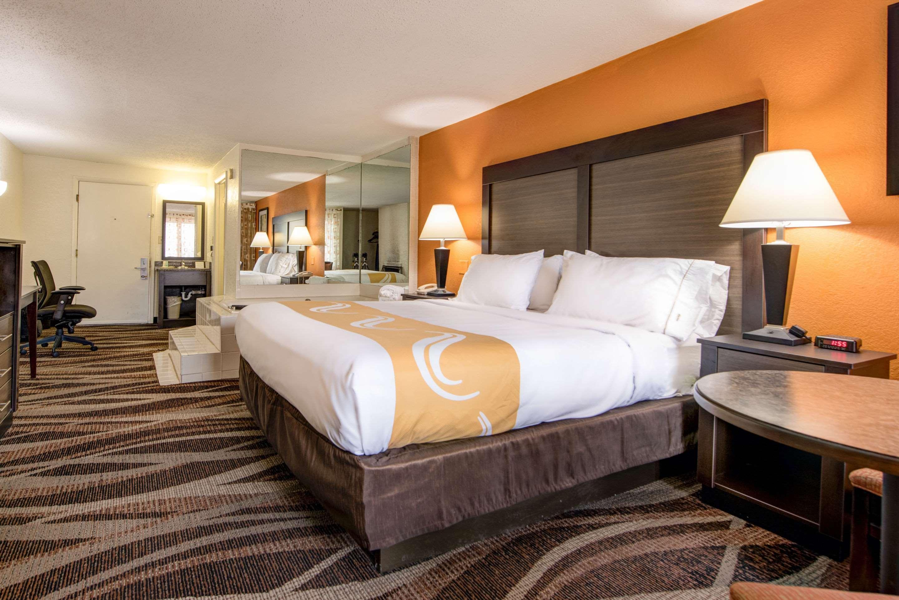 Quality Creekside - Downtown 2* Gatlinburg