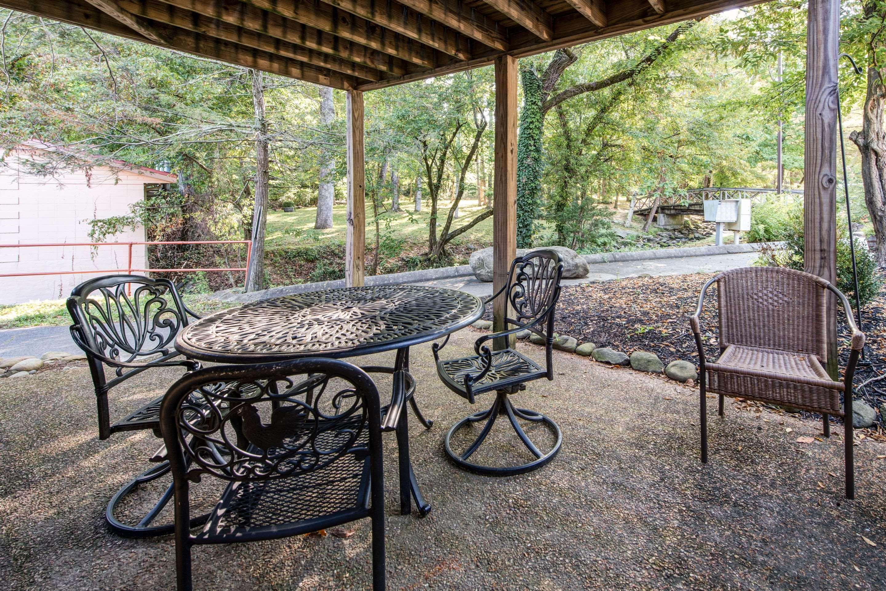 Quality Creekside - Downtown Inn Gatlinburg