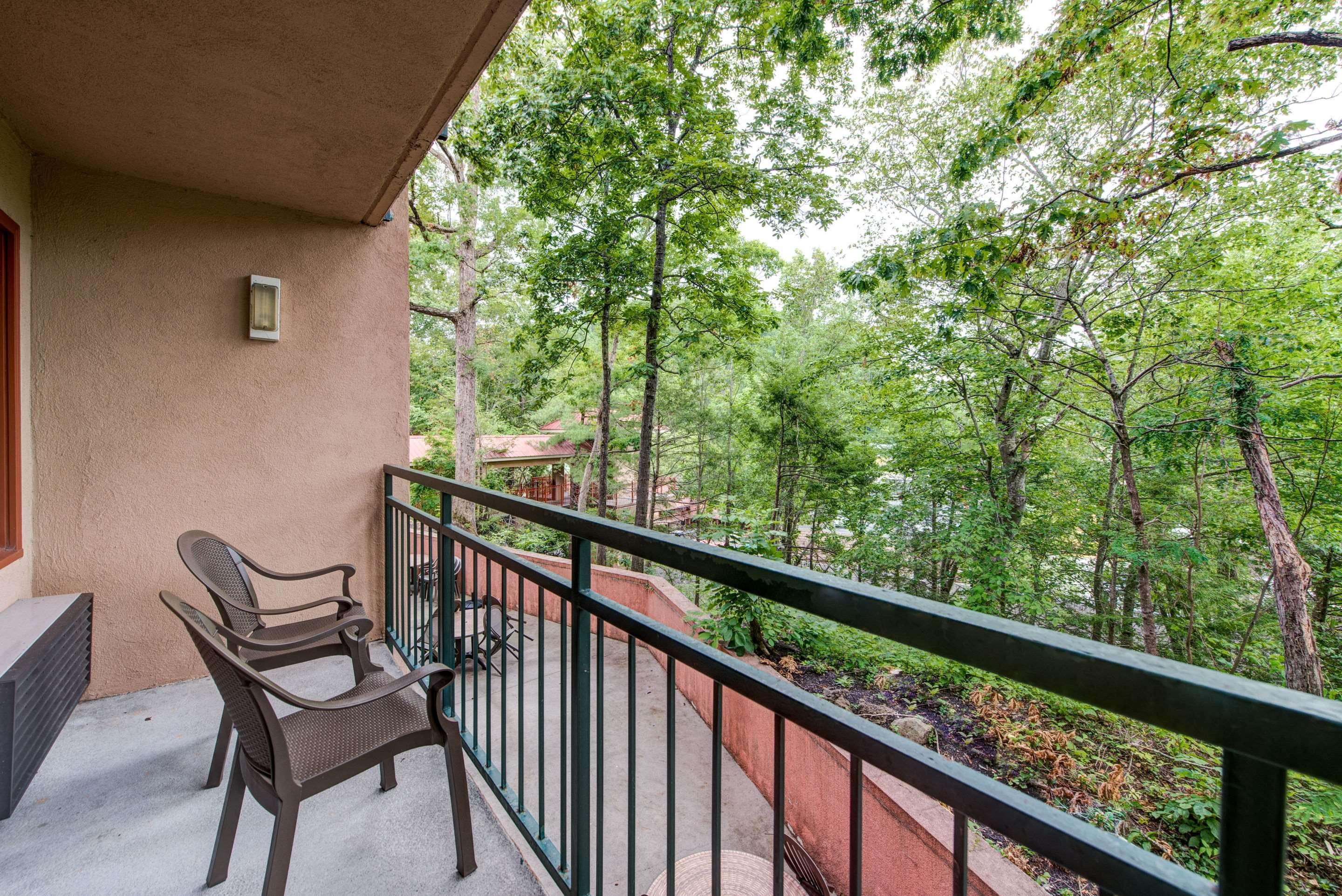 Quality Creekside - Downtown Inn