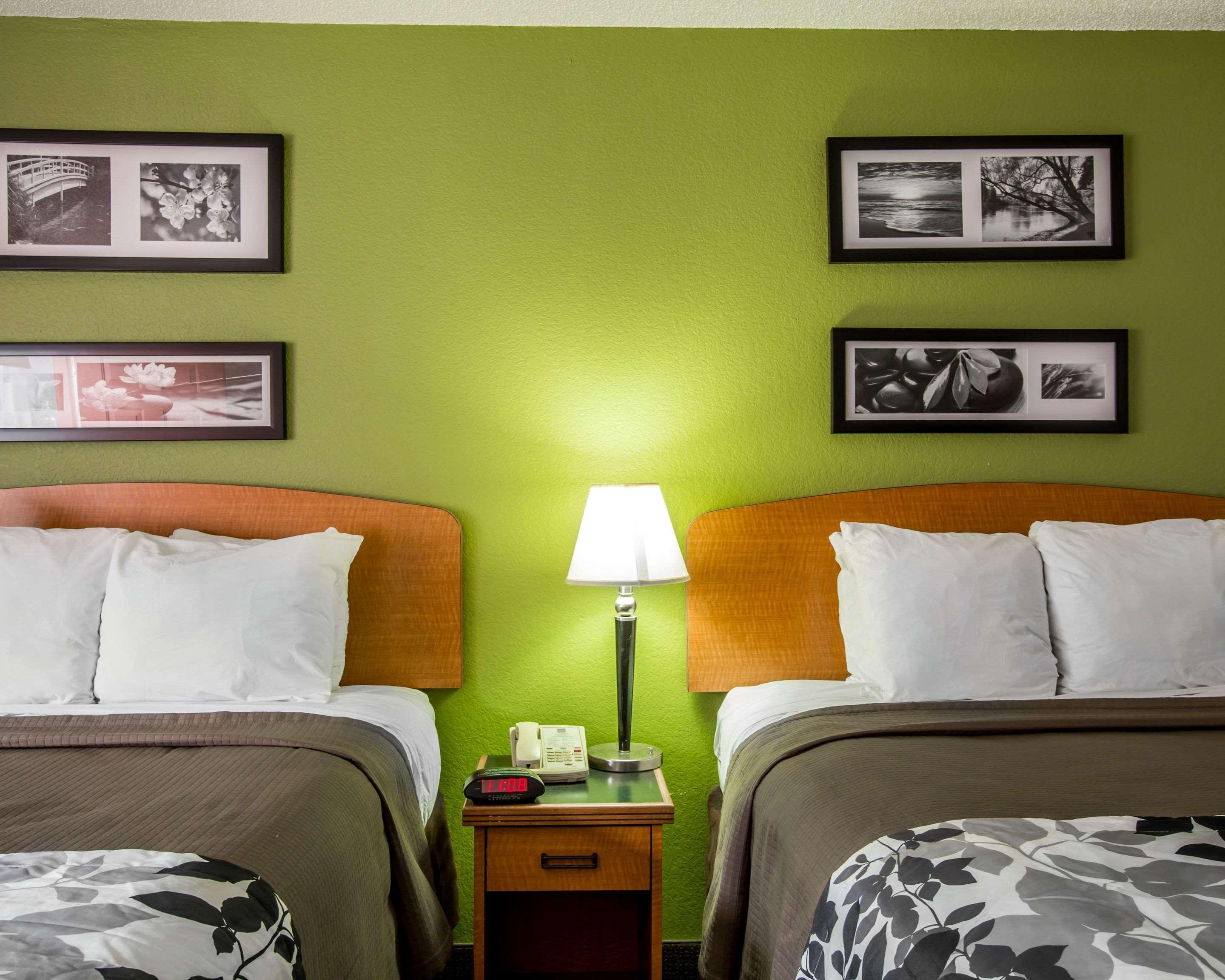Hotel Sleep & Near Sports World Blvd