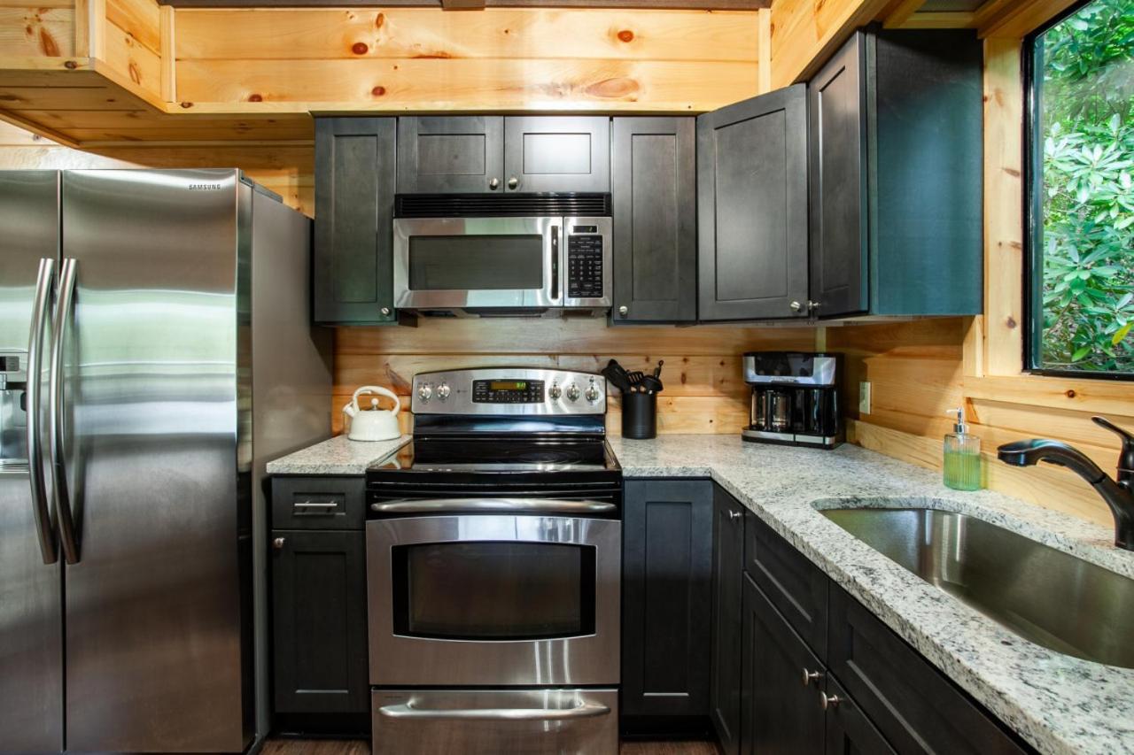 Holiday home Serenity View- Firepit, Game Room, Community Pools Gatlinburg