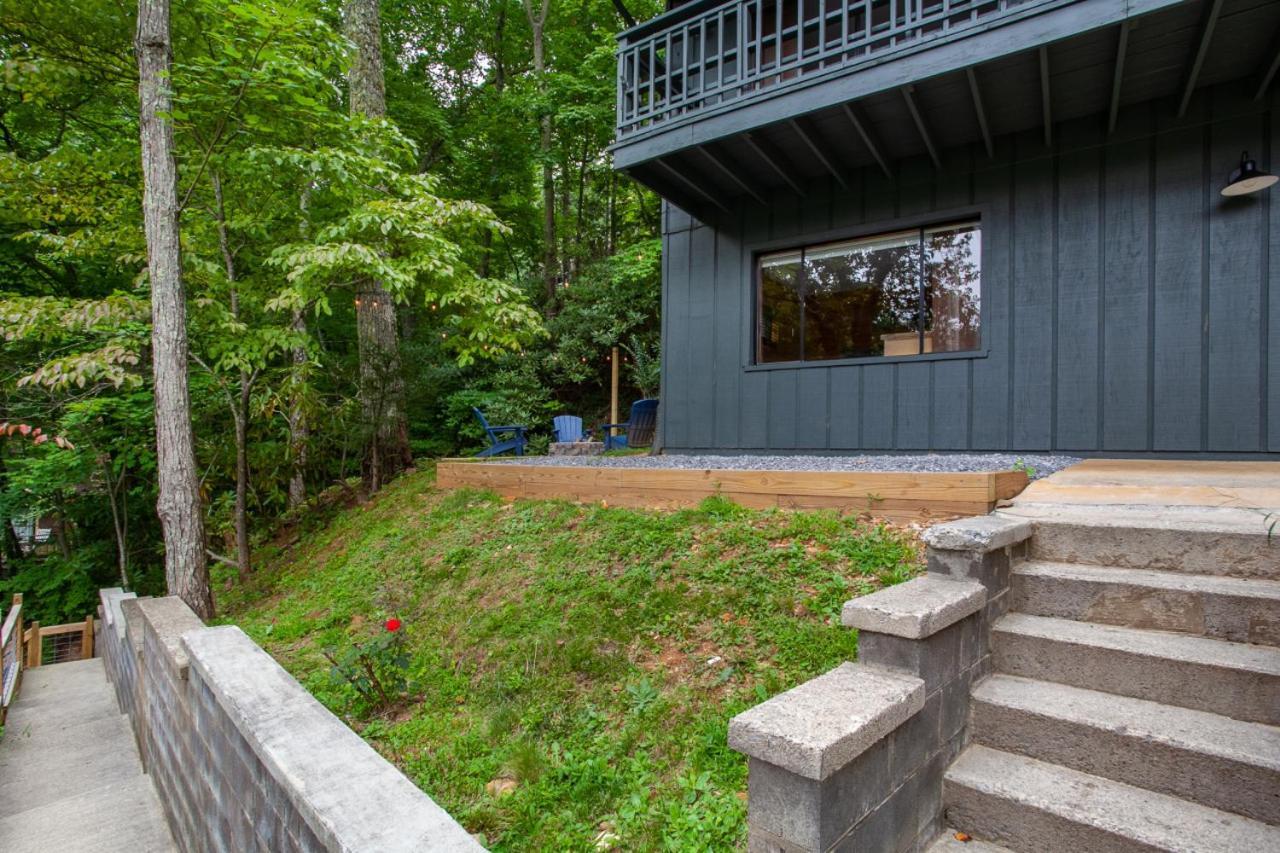 Serenity View- Firepit, Game Room, Community Pools Gatlinburg