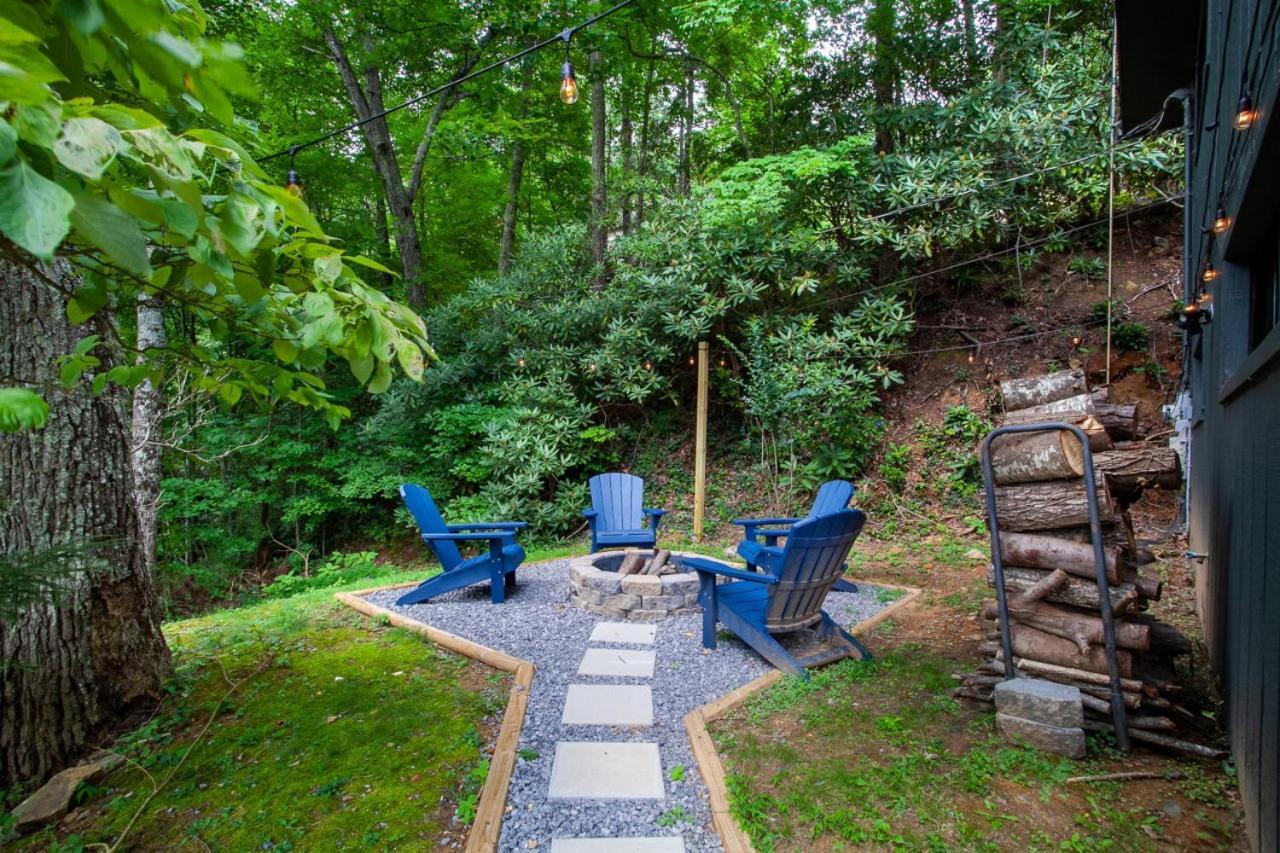 Holiday home Serenity View- Firepit, Game Room, Community Pools *