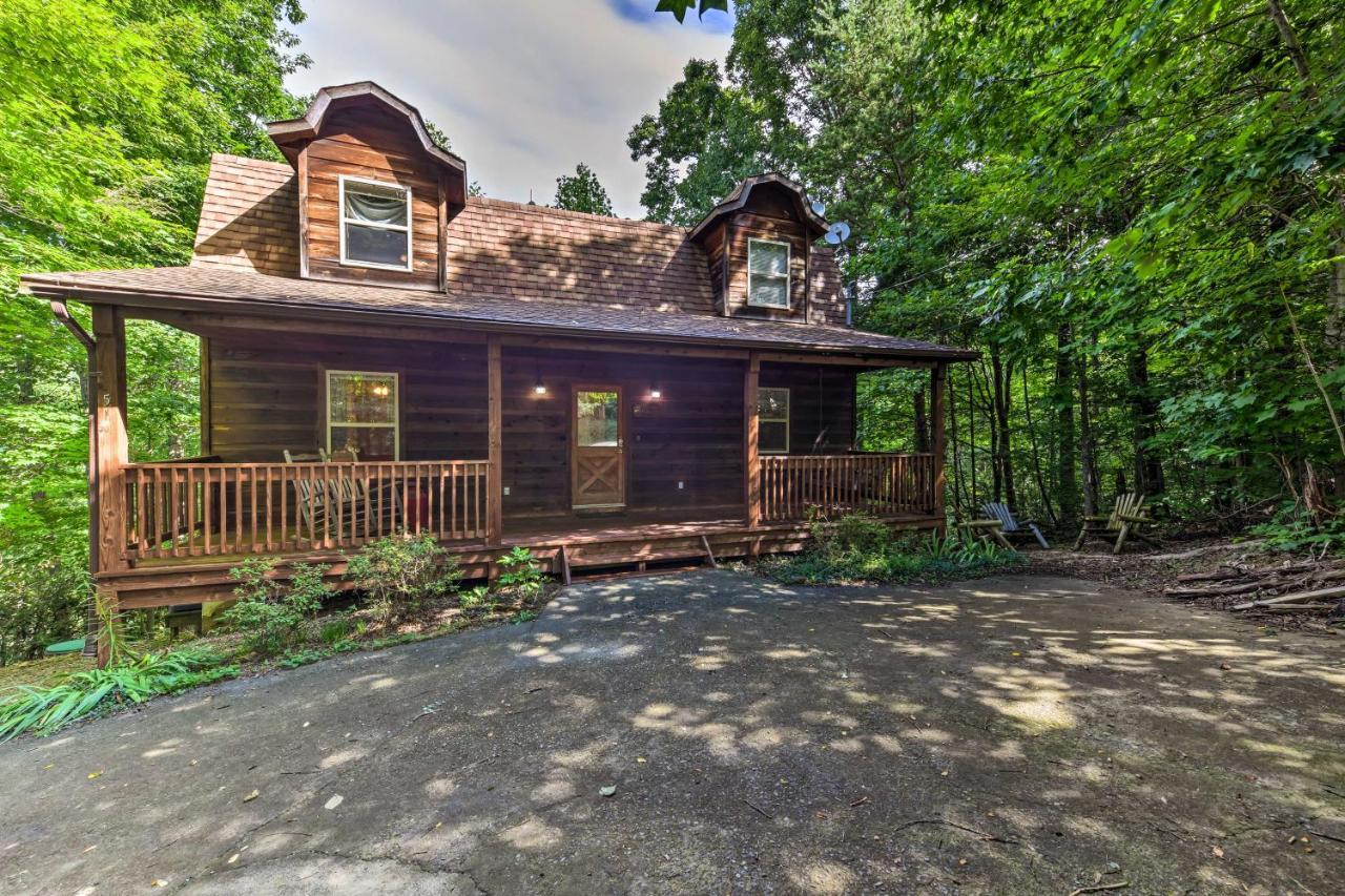 Holiday home Quiet And Secluded Cabin With Hot Tub! Gatlinburg