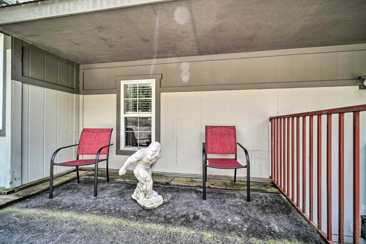 Classy Cabin, 3 Mi To Smoky Mtns Natl Park! Holiday home *