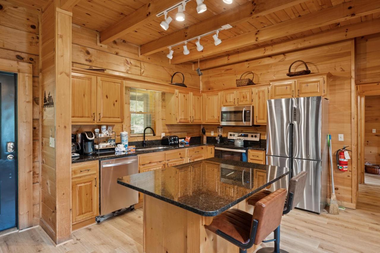Mountain View 5 Bdrm Near Downtown Arts Villa *