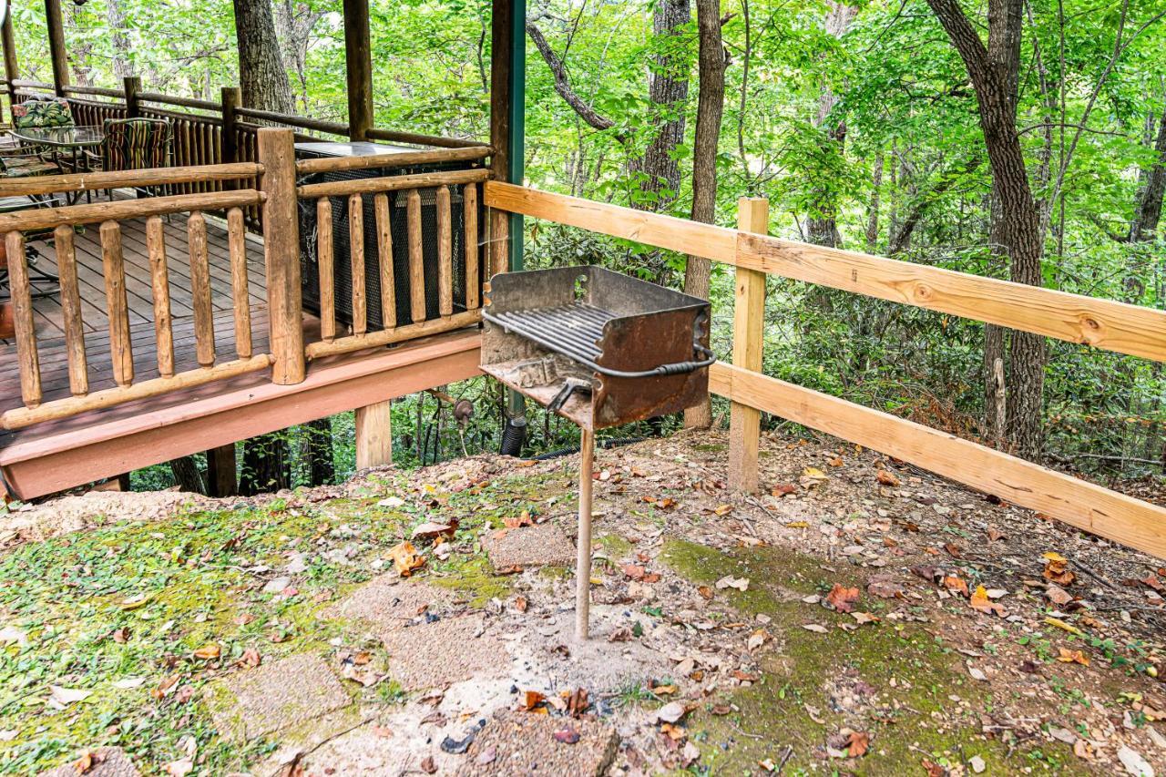 Bear Pleasures * Gatlinburg