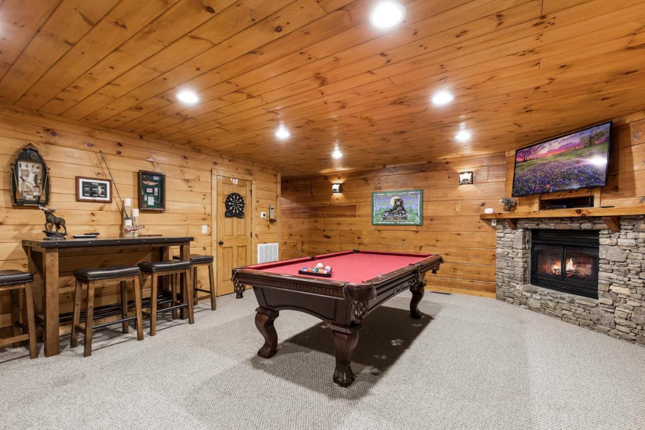Cozy Bear Gatlinburg