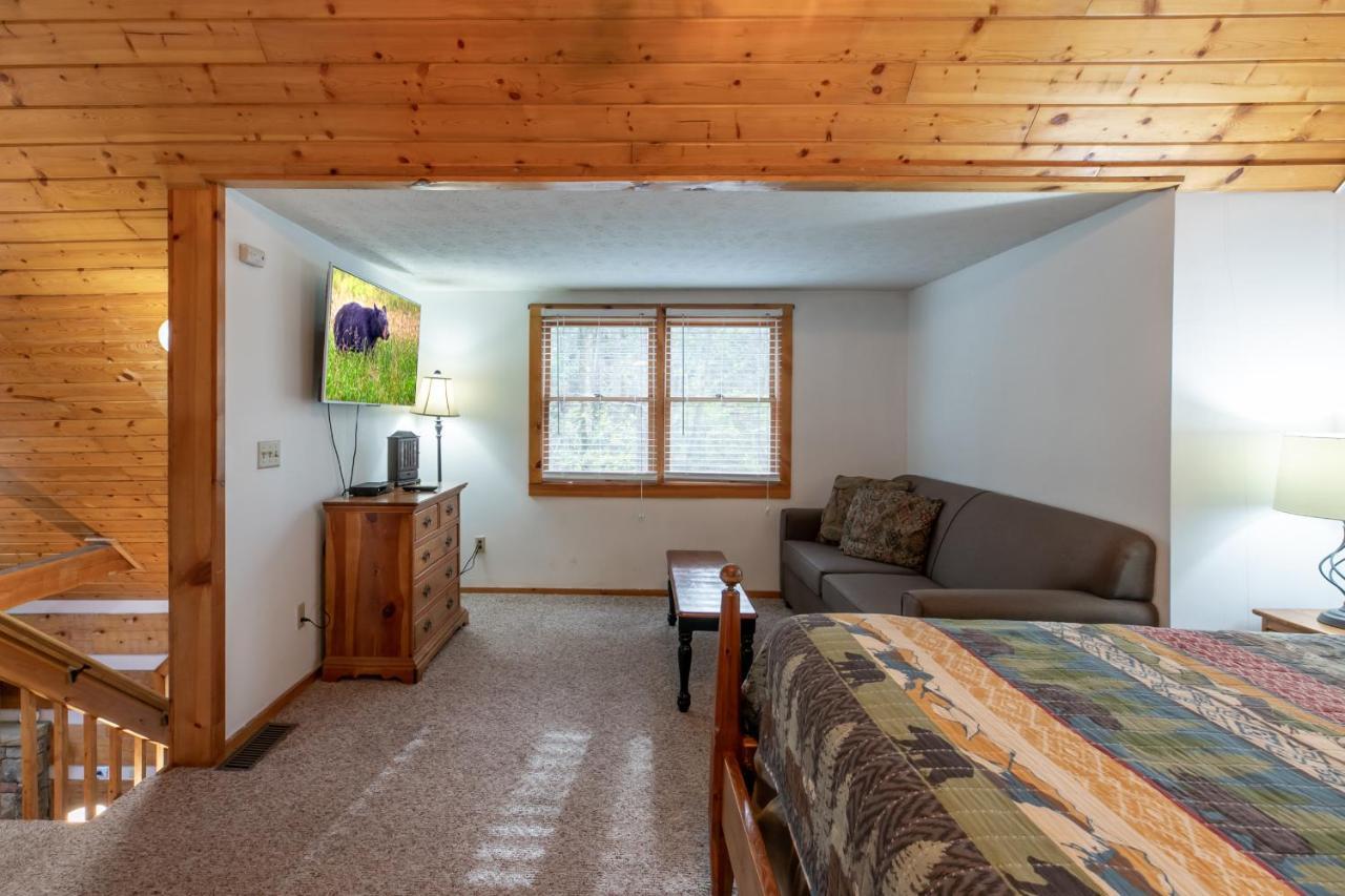 Holiday home Wolf Run Location Log Cabin Hot Tub Gatlinburg