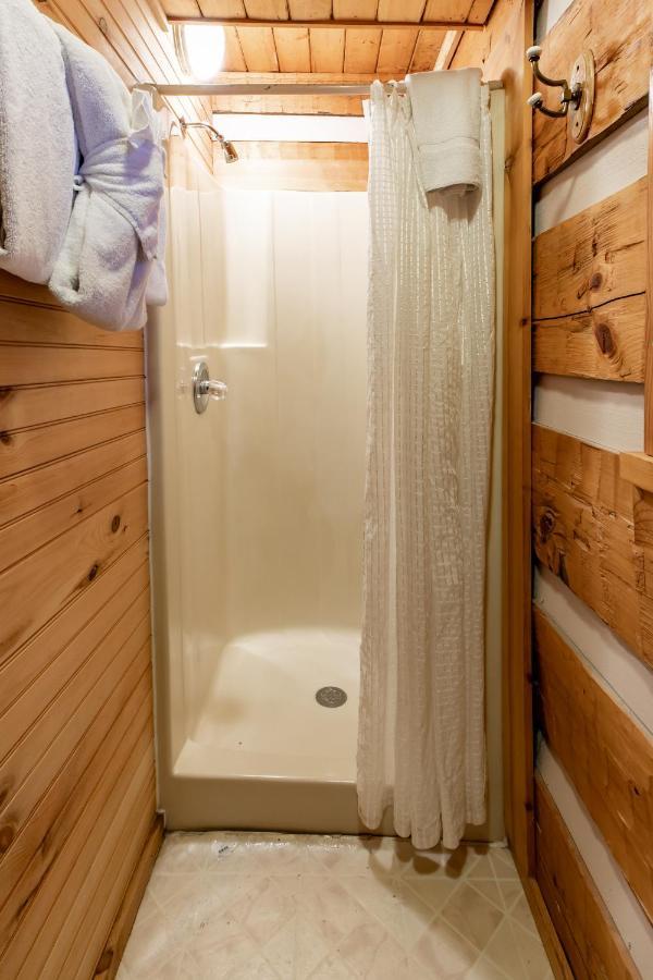 Holiday home Wolf Run Location Log Cabin Hot Tub Gatlinburg