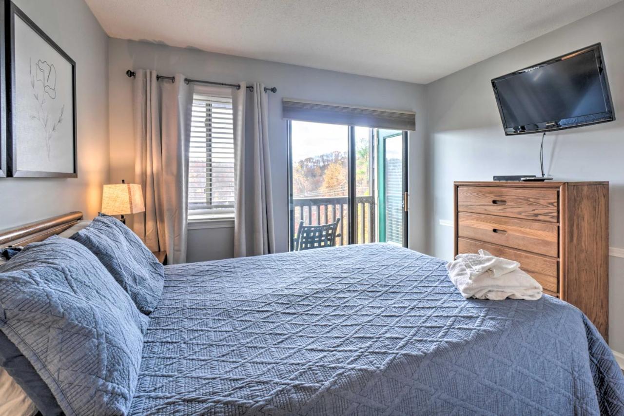 Mountaintop With Community Pool Apartment Gatlinburg
