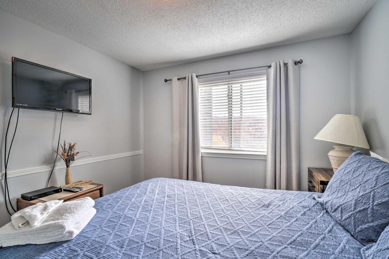 Mountaintop With Community Pool Apartment Gatlinburg