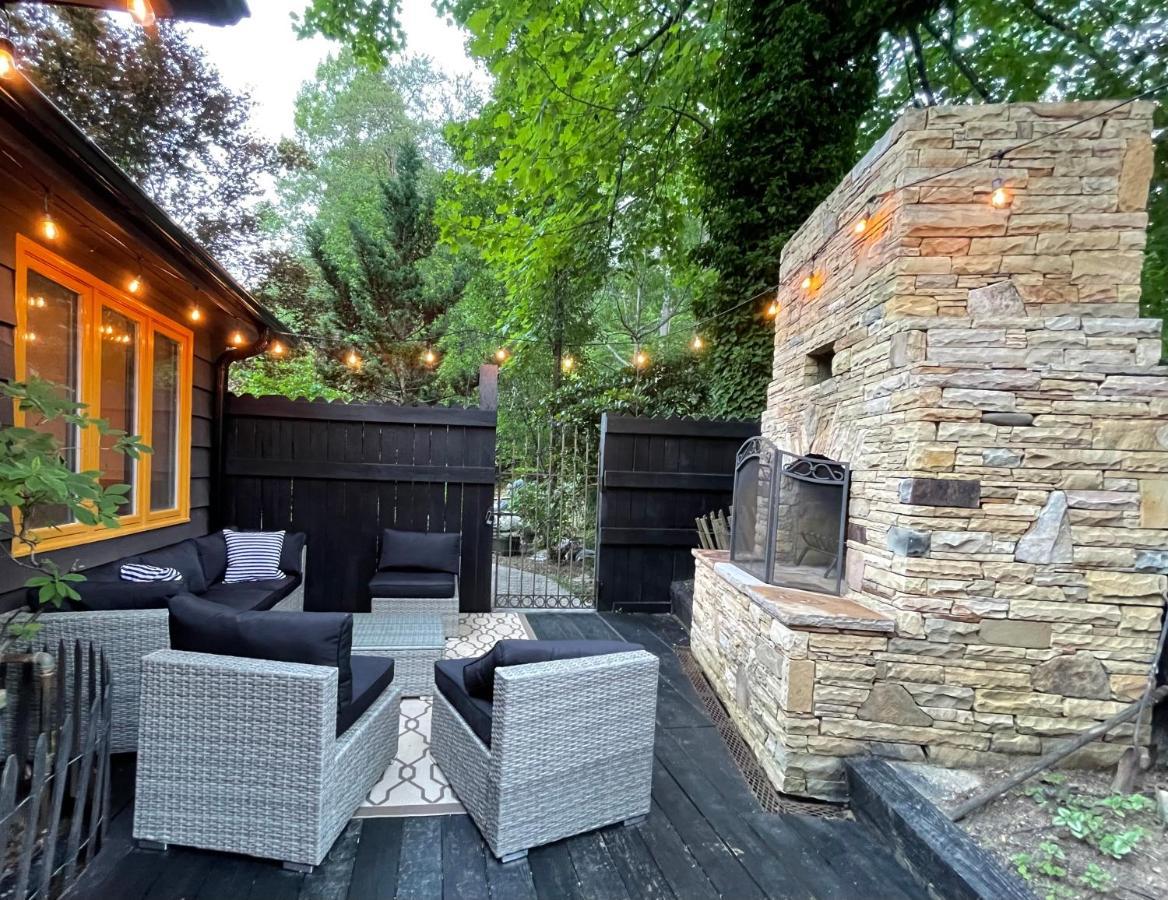 Smoky Bear Bnb! Theater, Game Room, Hot Tub, Bar, 5br 5ba Villa *