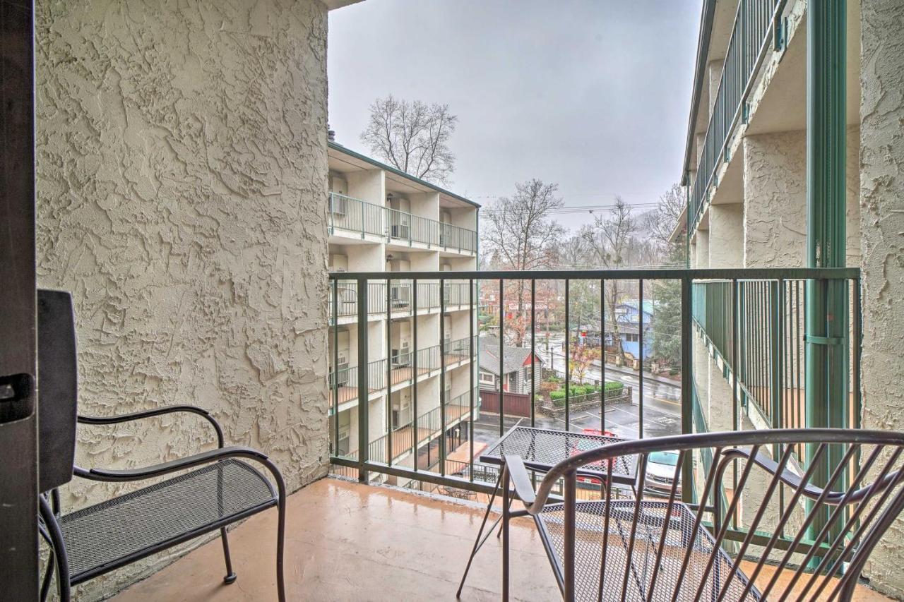 Cozy Downtown With Pool Access *