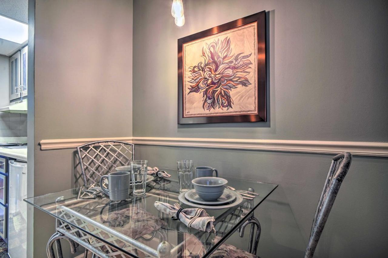 Cozy Downtown With Pool Access *